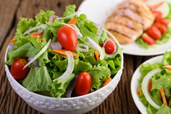 Can you still eat lettuce when it turns color? Teach you a trick to treat lettuce. Crispy and green will not change color.